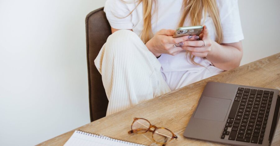 6 profissões lucrativas para trabalhar em casa através da internet